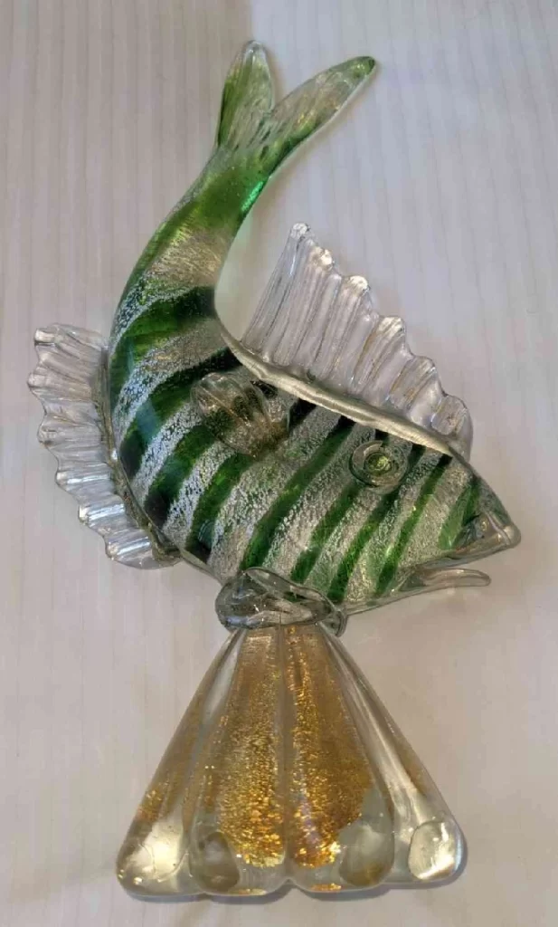 objet d'art Murano glass fish with 24k gold dusted base and expanded silver stripes probably made by AVeM